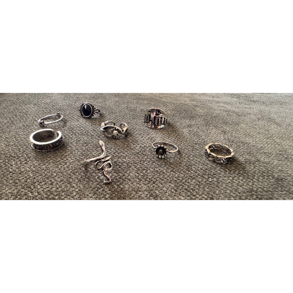 Free People Just What I Needed Ring Set in Silver Black Onyx NWT Missing 2 - Picture 3 of 4